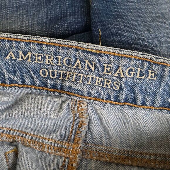 American Eagle Distressed Jean Shorts Sz 6 Light Wash - Picture 5 of 8